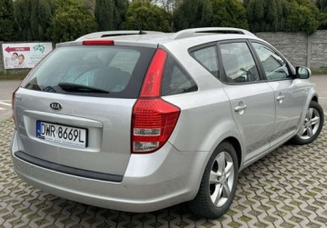 Kia Ceed I SW Facelifting 1.6 DOHC CVVT 126KM 2012 Kia Ceed 1.6 benzyna ,2012 1.6 Benzyna 126KM, zdjęcie 5