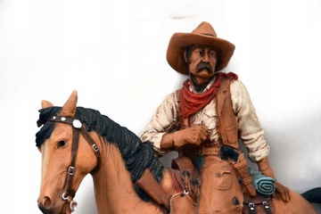 ФИГУРА ИЗ США 67Х55СМ