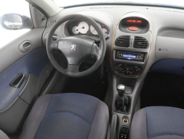 Peugeot 206 Kombi 1.1 i 60KM 2002 Peugeot 206 1.1 i, Salon Polska, zdjęcie 6