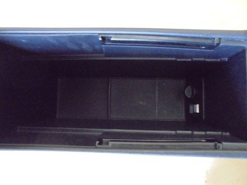 AVENSIS T27 TUNEL CENTRÁLNÍ LOKETNÍ OPĚRKA KŮŽE