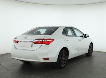 Toyota Corolla XI Sedan 1.6 Valvematic 132KM 2015 Toyota Corolla 1.6 Valvematic, Salon Polska, zdjęcie 4