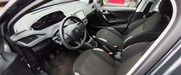Peugeot 208 I Hatchback 5d Facelifting 1.2 PureTech 82KM 2016 Peugeot 208 Peugeot 208 1.2 PureTech Allure 1.2 Benzyna 82KM, zdjęcie 9