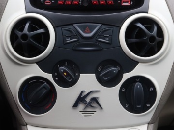 Ford Ka III 1.2 Duratec 69KM 2009 Ford Ka 1.2 i, Klima, Parktronic, zdjęcie 12