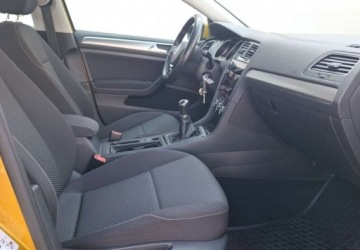 Volkswagen Golf VII Hatchback 3d Facelifting 1.0 TSI 110KM 2018 Volkswagen Golf VII 1.0 TSI BMT Trendline Benzyna 110KM, zdjęcie 19