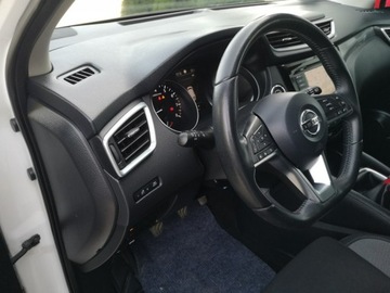 Nissan Qashqai II Crossover Facelifting 1.3DIG-T 140KM 2019 Nissan Qashqai 1.332 140KM Led Tempomat Nawi, zdjęcie 11