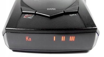 АНТИРАДАРНАЯ КАМЕРА-ДЕТЕКТОР СКОРОСТИ WHISTLER GT-138XI