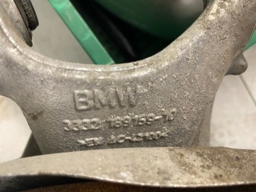 BMW i3 Поворотный кулак ЗАДНИЙ ПРАВЫЙ 189159