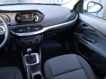 Fiat Tipo II Hatchback 1.4 T-Jet LPG 120KM 2018 Fiat Tipo 1.4 T-Jet, Salon Polska, 1. Właściciel, zdjęcie 7