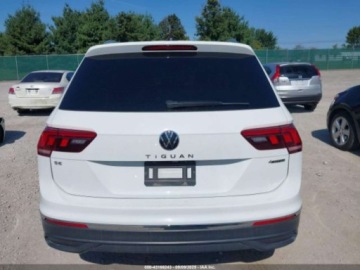 Volkswagen Tiguan II 2022 Volkswagen Tiguan 2.0T SE 2022 2.0 Benzyna 184KM, zdjęcie 4