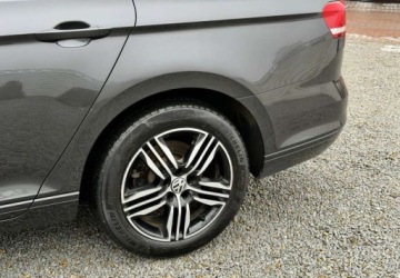 Volkswagen Passat B8 Variant 2.0 TDI BlueMotion SCR 150KM 2018 Volkswagen Passat Volkswagen Passat 2.0 TDI BMT Comfortline 2.0 Diesel, zdjęcie 24