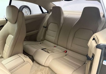 Mercedes Klasa E W212 Coupe 350 CDI BlueEFFICIENCY 231KM 2009 Mercedes-Benz Klasa E Mercedes-Benz Klasa E 3.0 Diesel 231KM, zdjęcie 25