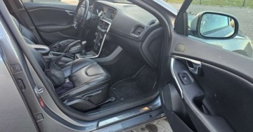 Volvo V40 II Hatchback Facelifting 2.0 D2 120KM 2017 Volvo V40 R-design 2.0 Diesel 120KM, zdjęcie 7