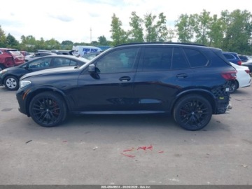 BMW X5 G05 2021 BMW X5 M50i 2021 4.4 Benzyna 523KM, zdjęcie 1