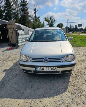 Volkswagen Golf IV Hatchback 1.4 16V 75KM 1997 Volkswagen Golf Volkswagen Golf IV 1.4 Basis 1.4 Benzyna 75KM, zdjęcie 4