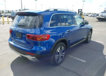 Mercedes GLB SUV 2.0 250 224KM 2024 Mercedes-Benz GLB 2024r., Glb 250 4matic, 2L, od ubezpieczalni 2.0 Benzyna, zdjęcie 5