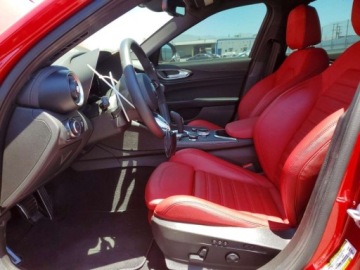 Alfa Romeo Giulia II 2024 Alfa Romeo Giulia ALFA ROMEO GIULIA QUADRIFOGLIO 2.9 Benzyna 510KM, zdjęcie 6