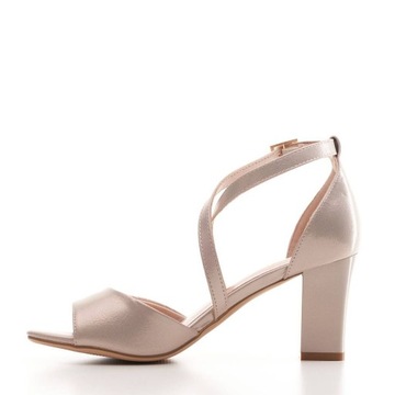 JASNE ELEGANCKIE SANDAŁY DAMSKIE NA OBCASIE 7 CM Z CHOLEWKĄ 40