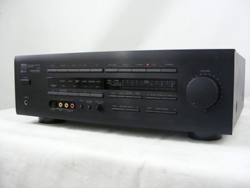 Wzmacniacz YAMAHA AVX-700