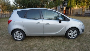 Opel Meriva II Mikrovan 1.7 CDTI ECOTEC 110KM 2011 Opel Meriva zarejestrowany, ubezpieczony, zdjęcie 3