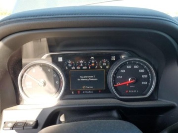 Chevrolet Silverado II 2021 Chevrolet Silverado 2021, 5.3L, 4x4, K1500 LTZ, od ubezpieczalni 5.3 355KM, zdjęcie 9