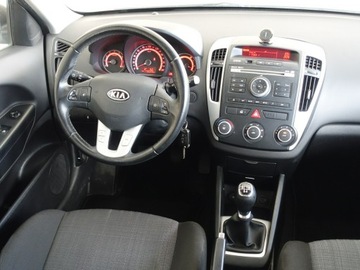 Kia Ceed I Hatchback 5d Facelifting 1.6 DOHC CVVT 126KM 2009 Kia Cee&#039;d 1.6 Ben.125KM/Telefon/Ks.Serwisowe, zdjęcie 19