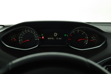 Peugeot 308 II SW Facelifting 1.5 BlueHDI 130KM 2019 Peugeot 308 1.5 BlueHDi, Salon Polska, Klima, zdjęcie 7