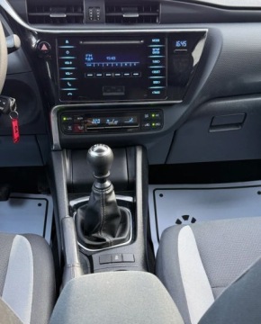 Toyota Auris II Touring Sports Facelifting 1.33 Dual VVT-i 99KM 2017 Toyota Auris salon Polska, serwis ASO Toyota, Gwarancja 1.3 Benzyna 99KM, zdjęcie 4