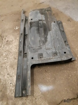 AUDI Q5 8R КРЫШКА ПАНЕЛЬ ПОЛА ШАССИ СПРАВА 8R0825208B