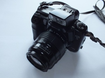 Canon EOS 5 с кварцевым календарем + зум-объектив Sigma AF-B II 55–200 мм 1:4–5,6