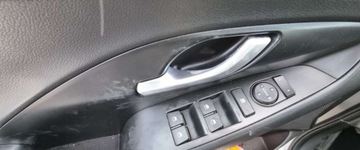 Hyundai i30 III Hatchback 1.4 MPI 100KM 2020 Hyundai i30 2020r, 1.4 LPG. Lekko uszkodzony tyl. Jezdzi. VAT 23 brutto., zdjęcie 8