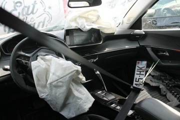 Peugeot 2008 II SUV 1.2 PureTech 130KM 2022 Peugeot 2008 ROK 2022 POJ 1,2 131 KM, zdjęcie 6