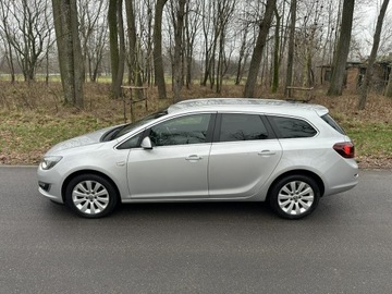 Opel Astra J Sports Tourer Facelifting 2.0 CDTI ECOTEC 165KM 2013 Opel Astra Sport Tourer 2.0 CDTI 165 KM 2013r. Xen, zdjęcie 3