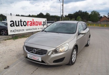 Volvo V60 I Kombi 1.6 DRIVe 115KM 2012 Volvo V60 Volvo V60 DRIVe Ocean Race