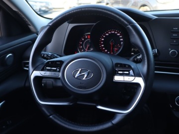 Hyundai Elantra VII Sedan 1.6 MPI 123KM 2023 Hyundai Elantra 1.6 MPI, Salon Polska, zdjęcie 15