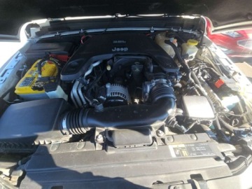 Jeep Gladiator 2020 Jeep Gladiator Sport S Short Bed 2020 3.6 Benzyna 285KM, zdjęcie 6