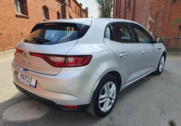 Renault Megane IV Hatchback 5d 1.2 Energy TCe 100KM 2016 Renault Megane LED Bezwypadkowa Serwis GetHelp 1.2 Benzyna 100KM, zdjęcie 2