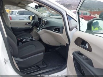 Chrysler Voyager V 2023 Chrysler Voyager 2023r., 3.6L 3.6 Benzyna 287KM, zdjęcie 8