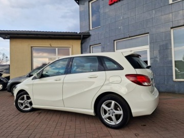 Mercedes Klasa B W246 Sports Tourer Facelifting 1.6 180 BlueEFFICIENCY Edition 122KM 2016 Mercedes B 180 1.6 Benzyna Kamera, zdjęcie 7