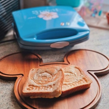 OPIEKACZ TOSTER DO KANAPEK DISNEY LILO I STITCH SANDWITCH MAKER stitch