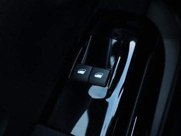 Citroen C3 III Hatchback Facelifting 1.2 PureTech 110KM 2022 Citroen C3 1.2 PureTech, Salon Polska, zdjęcie 20