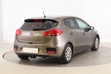 Kia Ceed II Hatchback 5d Facelifting 1.4 DOHC 100KM 2015 Kia Ceed 1.4 CVVT, Salon Polska, Klima, Parktronic, zdjęcie 4