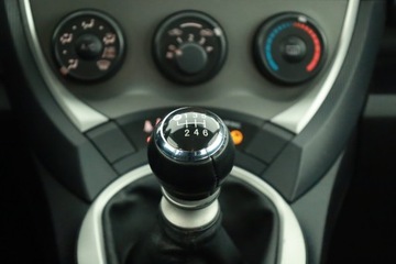 Subaru Trezia 1.4D 90KM 2012 Subaru Trezia 1.4 D-4D, Klima,ALU, zdjęcie 12