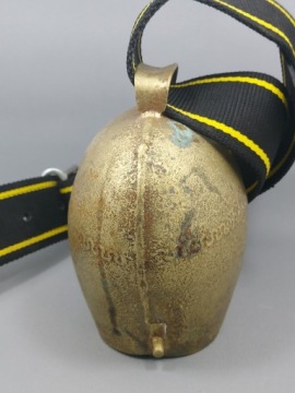 Колокольчик для коровы альпийского пастуха