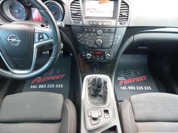 Opel Insignia I Sports Tourer 2.0 CDTI ECOTEC 160KM 2011 Opel Insignia Irmscher Xenon Sports Tourer Grzane fotele 2.0 Diesel 160KM, zdjęcie 17