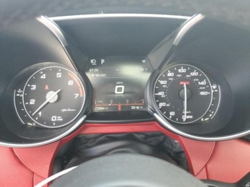 Alfa Romeo Giulia II 2018 Alfa Romeo Giulia 2018 ALFA ROMEO GIULIA TI, silnik benzynowy 2.0 L 2.0, zdjęcie 9