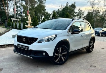 Peugeot 2008 I SUV Facelifting 1.2 PureTech 110KM 2017 Peugeot 2008 GT Line bigata wersja wyposazenia 1.2 Benzyna 110KM, zdjęcie 6