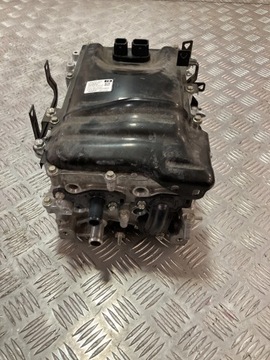 INVERTOR STŘÍDAČ KONVERTOR TOYOTA YARIS IV 20- 1.5 H