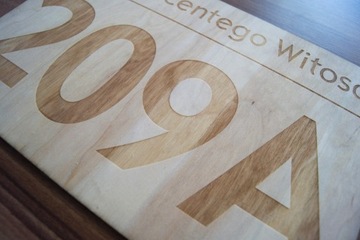 ДЕРЕВЯННАЯ ТАБЛИЧКА С НОМЕРОМ ДОМА АДРЕСОМ 30х20 см