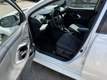 Toyota Yaris IV 2020 Toyota Yaris Hybrid 1.5 Active Salon PL 2021 FV 23, zdjęcie 28
