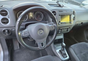 Volkswagen Tiguan I SUV Facelifting 2.0 TDI CR DPF BlueMotion 140KM 2013 Volkswagen Tiguan Swiezo sprowadzony Zarejestrowany pelna historia serwiso, zdjęcie 12